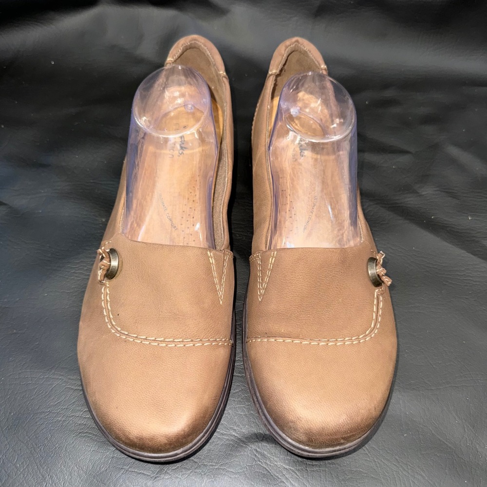 Clarks Collection Tan Slip On Loafers Womens Size 12 Ultimate Comfort Flats